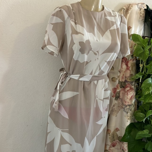 Vintage Dress Tan and Cream Chiffon Hand Made Dress with Tie Belt midi - Picture 5 of 12